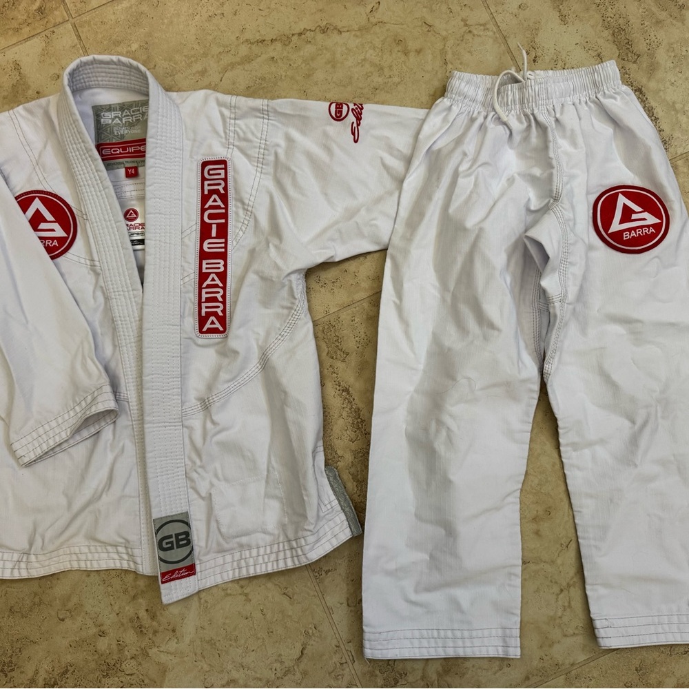 Gracie Barra Kids White Jiu-Jitsu Gi